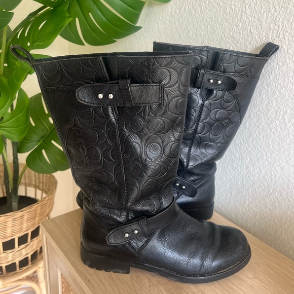 Women’s COACH Boots Black Leather Classic C Logo Mid Calf Slip On Flat Round Toe - Picture 1 of 6
